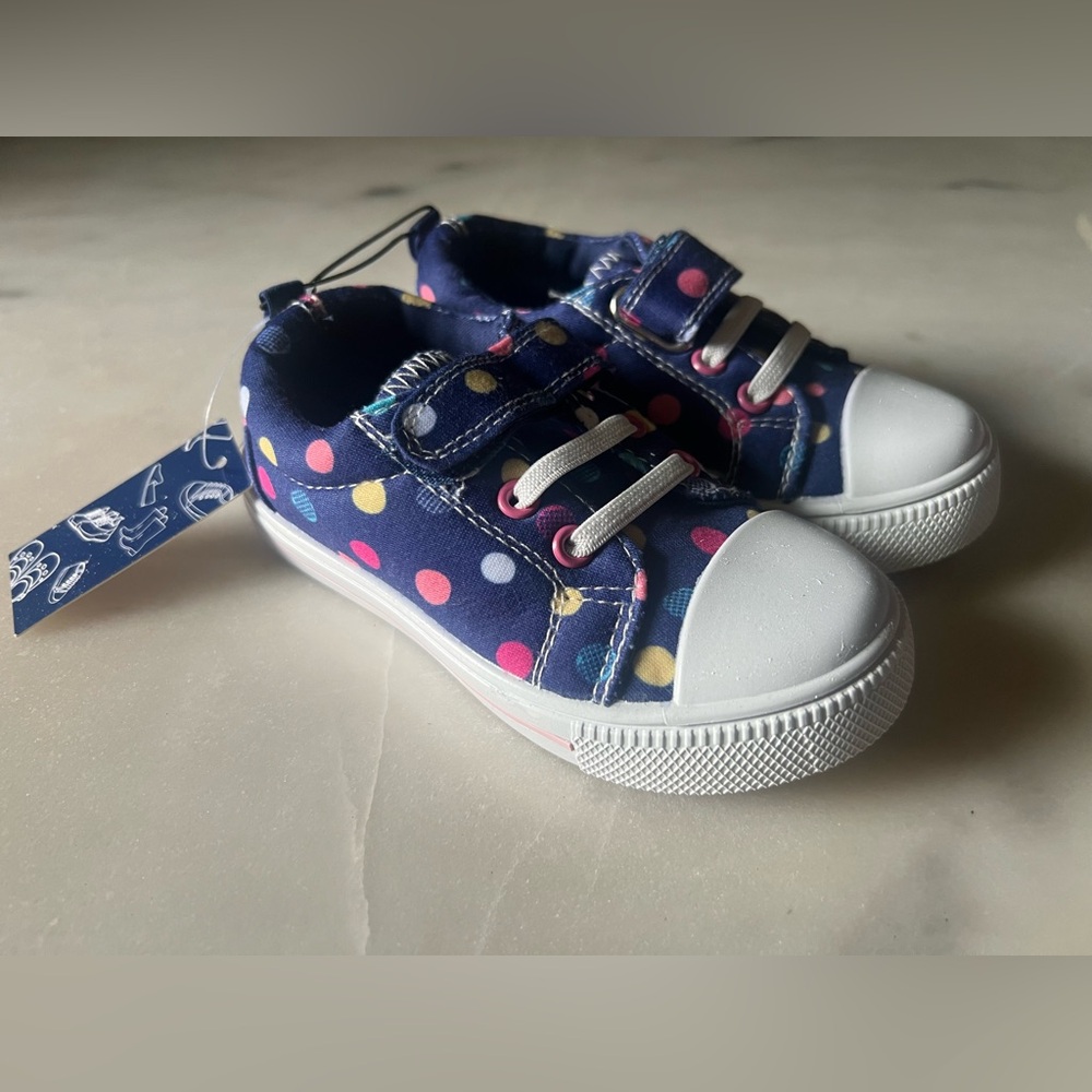💫 Polka Dot Kids Sneakers